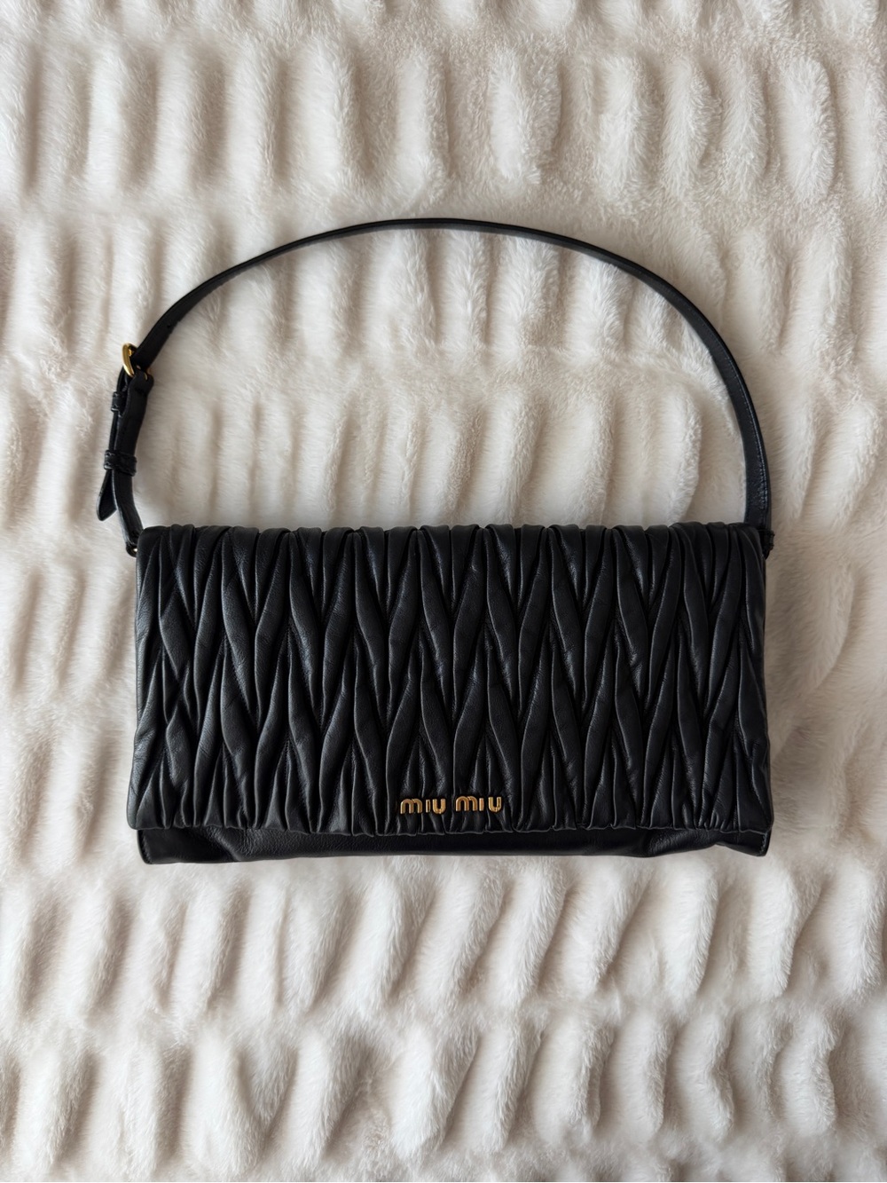 Miu Miu Black Matelassé Bag Clutch with strap